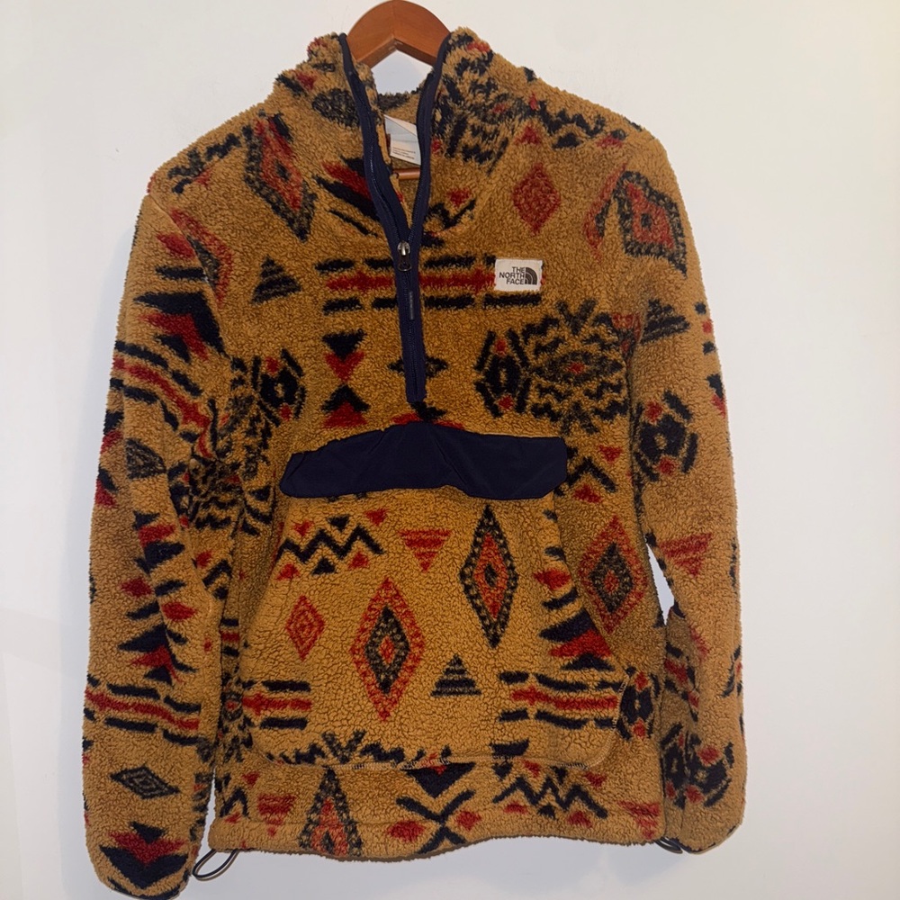 The North Face Men’s Campshire
Pullover Hoodie, Cedar Brown California Geo Print - Picture 5 of 13